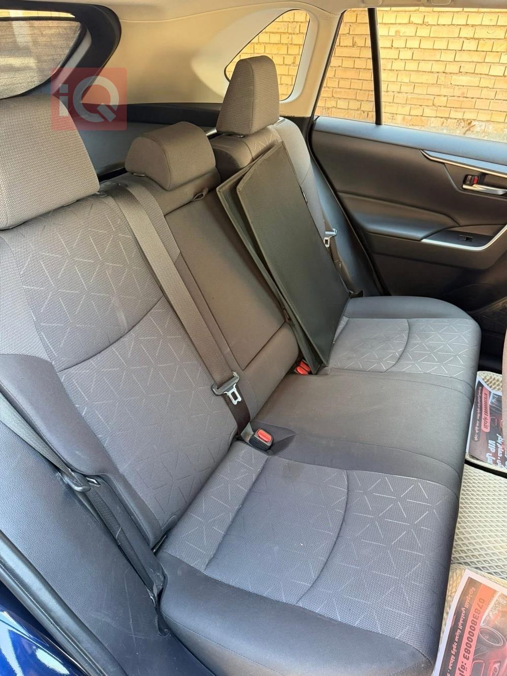 تۆیۆتا ڕاڤ 4